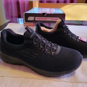 Brand new with tags, size 8, wide, Sketchers memory foam slip on shoes. Black.
